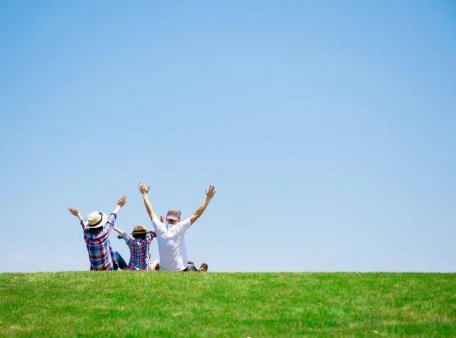 一个人最大的远见，是投资家庭